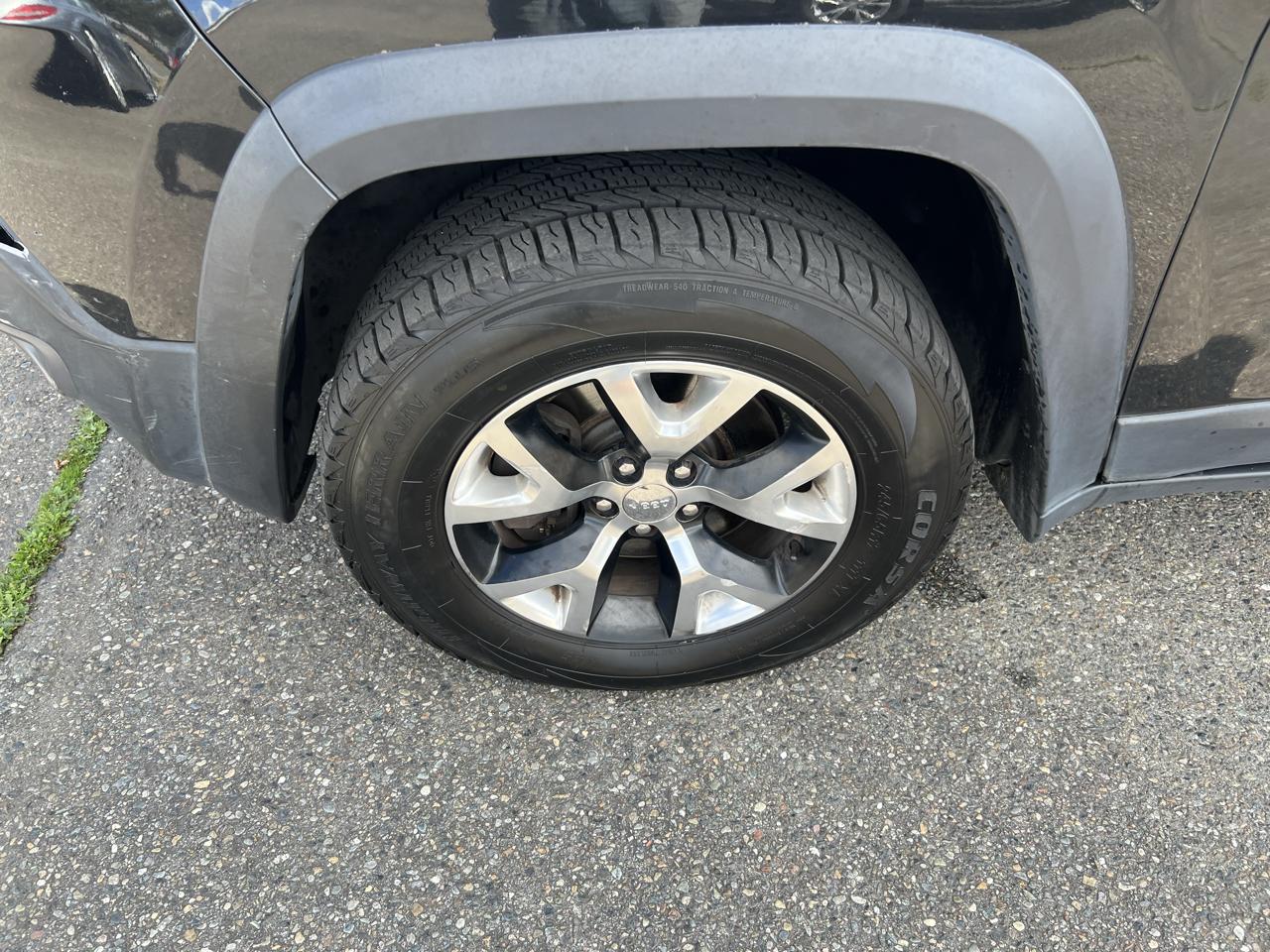Jeep Cherokee 4WD 4dr Trailhawk 2015