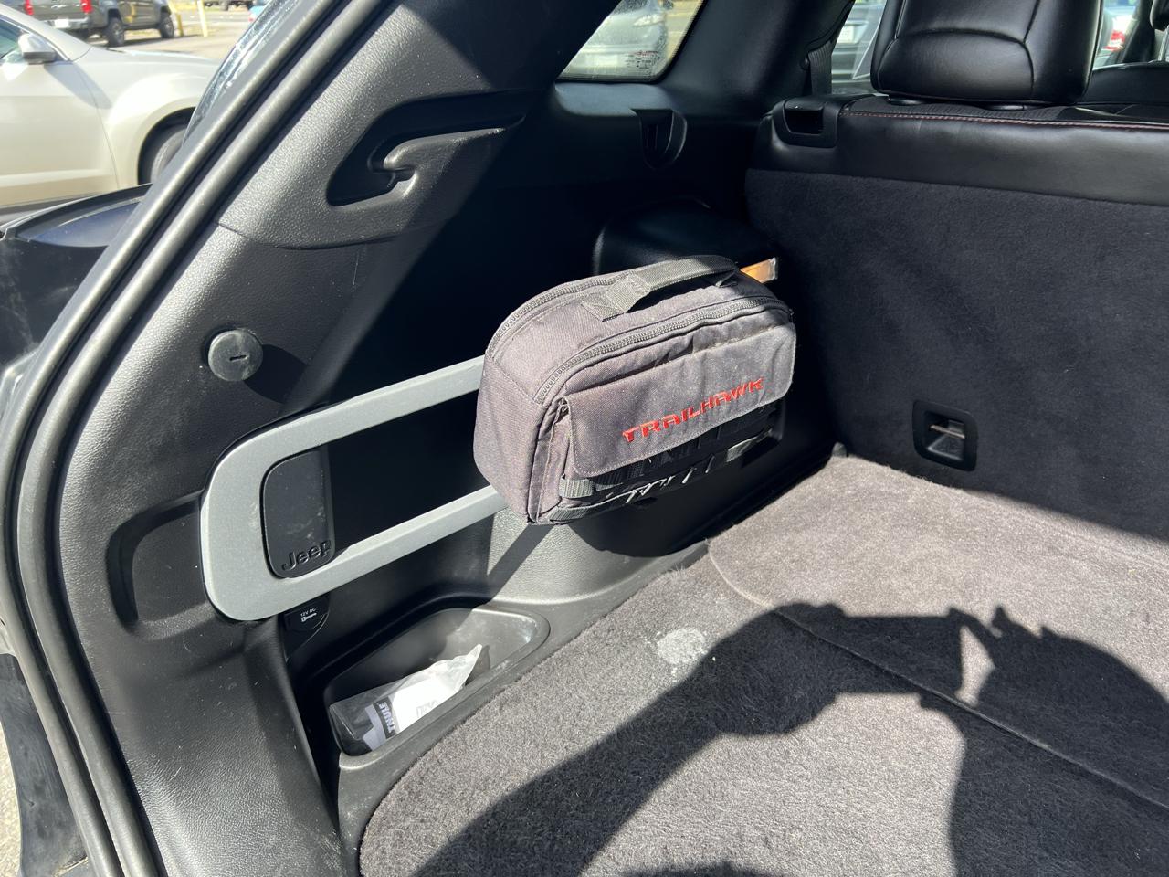 Jeep Cherokee 4WD 4dr Trailhawk 2015