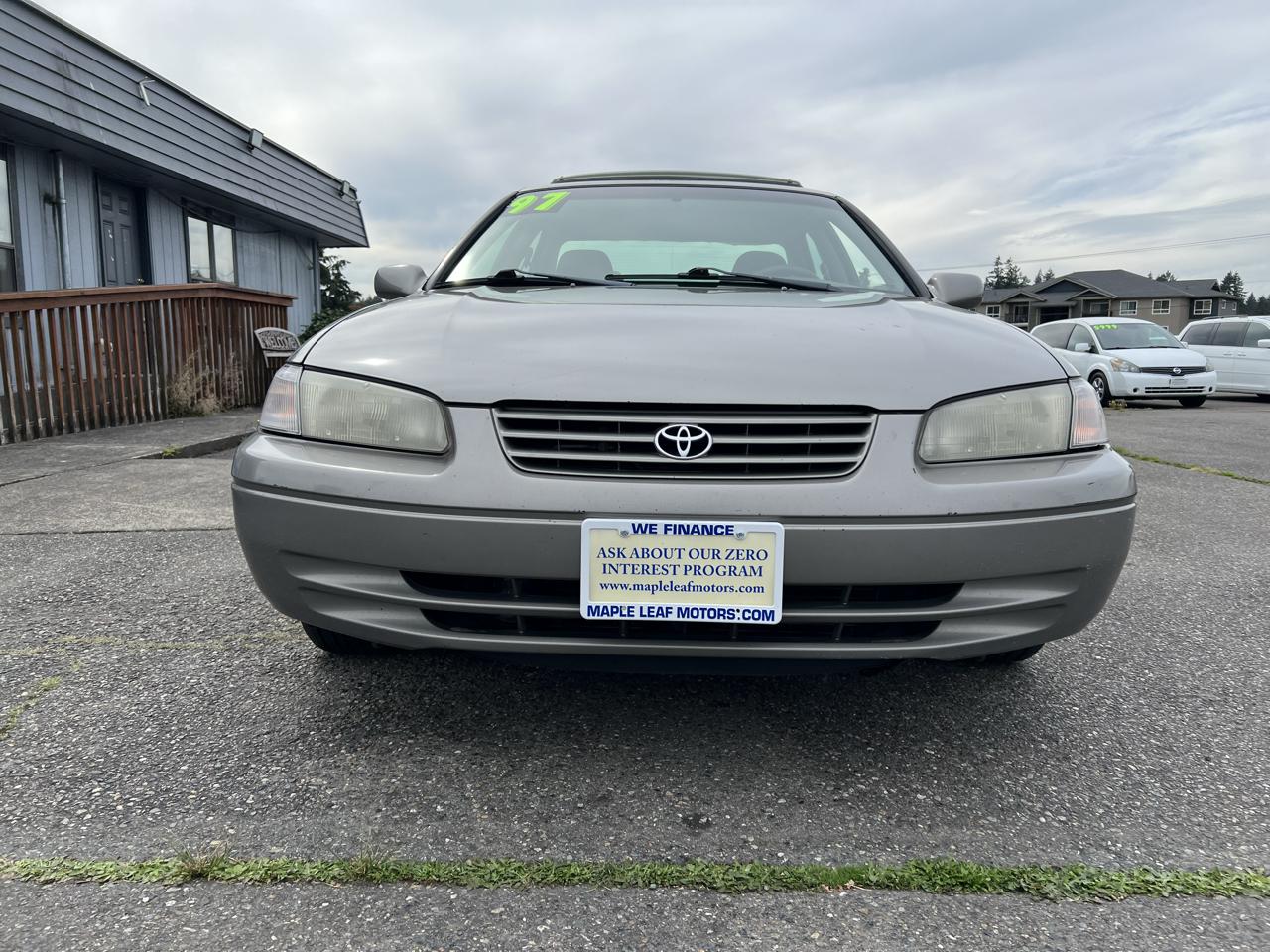 Toyota Camry 4dr Sdn LE V6 Auto 1997