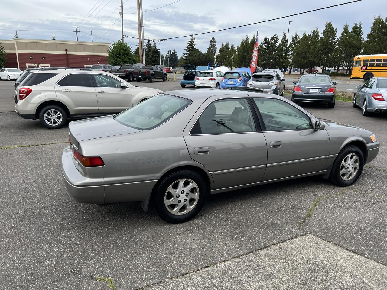 Toyota Camry 4dr Sdn LE V6 Auto 1997