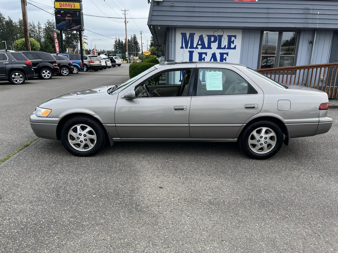 Toyota Camry 4dr Sdn LE V6 Auto 1997