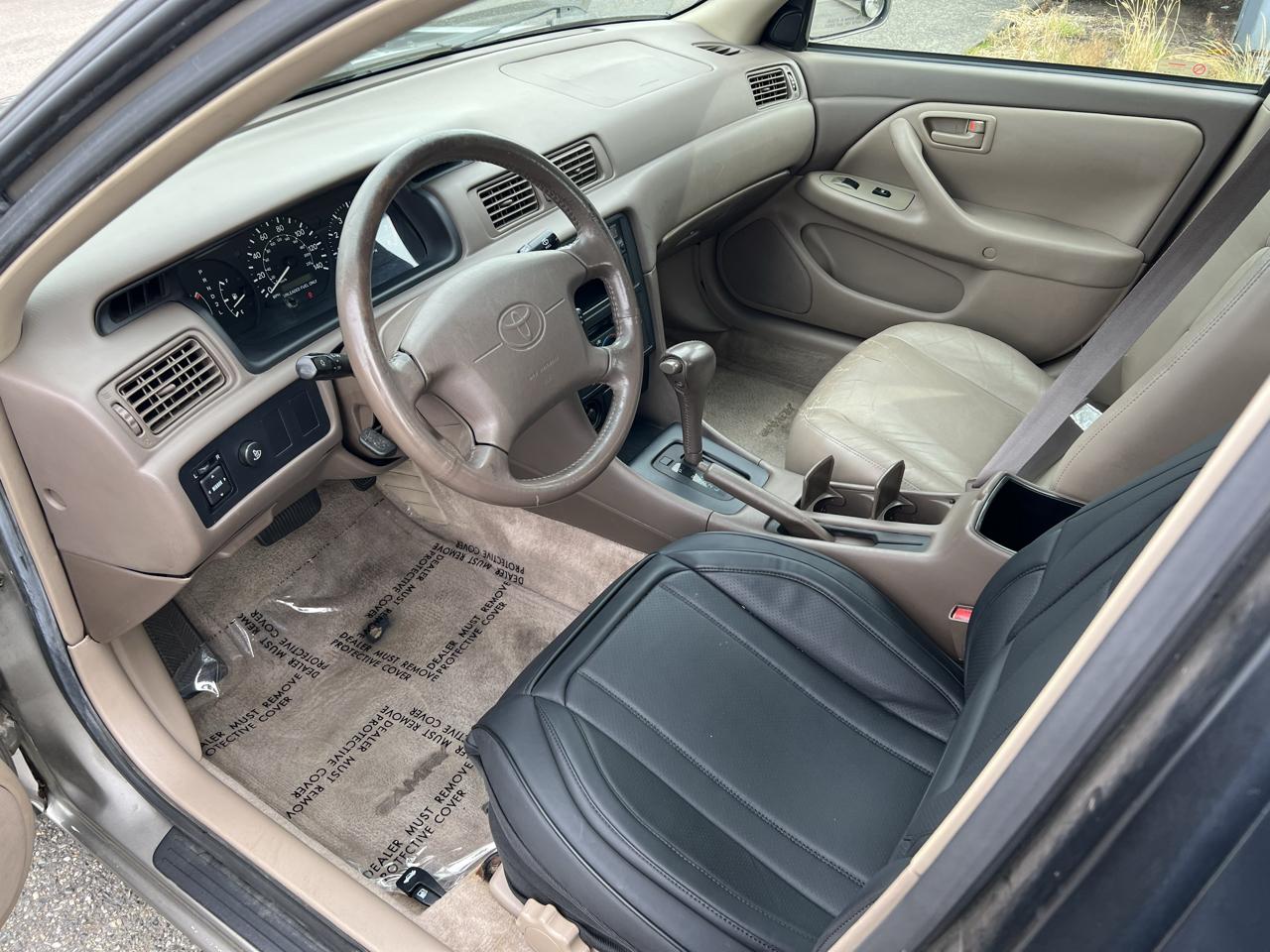 Toyota Camry 4dr Sdn LE V6 Auto 1997