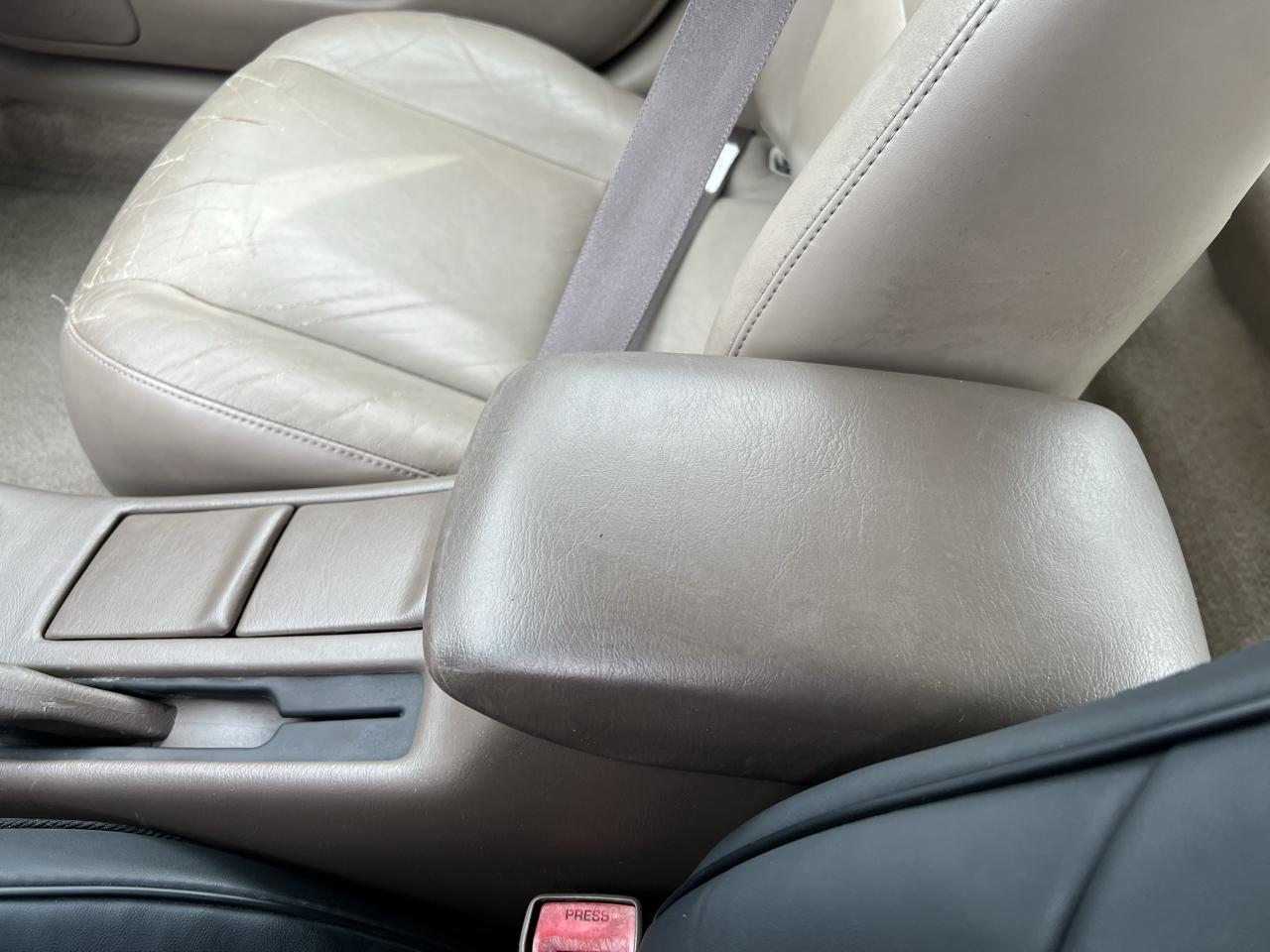 Toyota Camry 4dr Sdn LE V6 Auto 1997