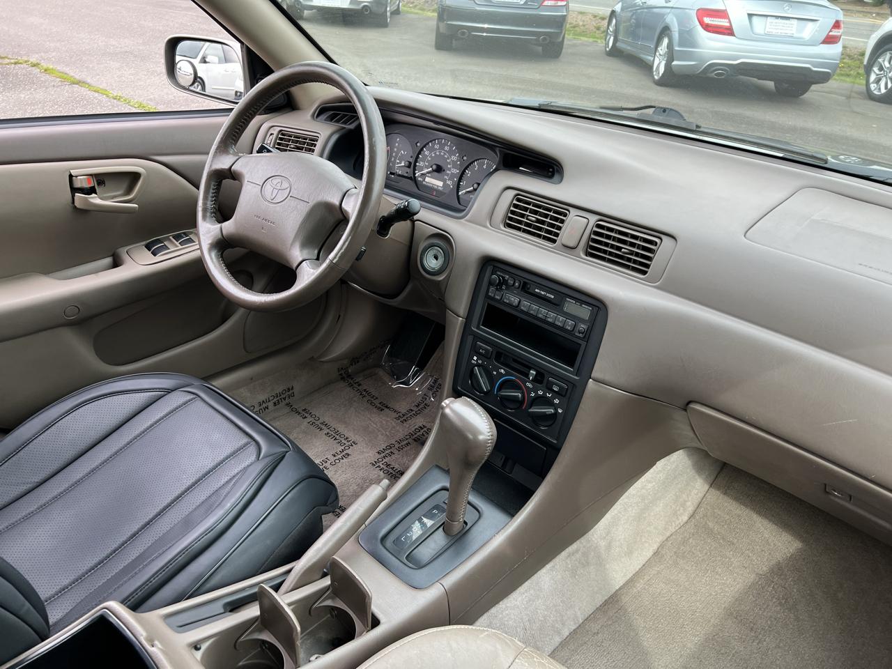 Toyota Camry 4dr Sdn LE V6 Auto 1997