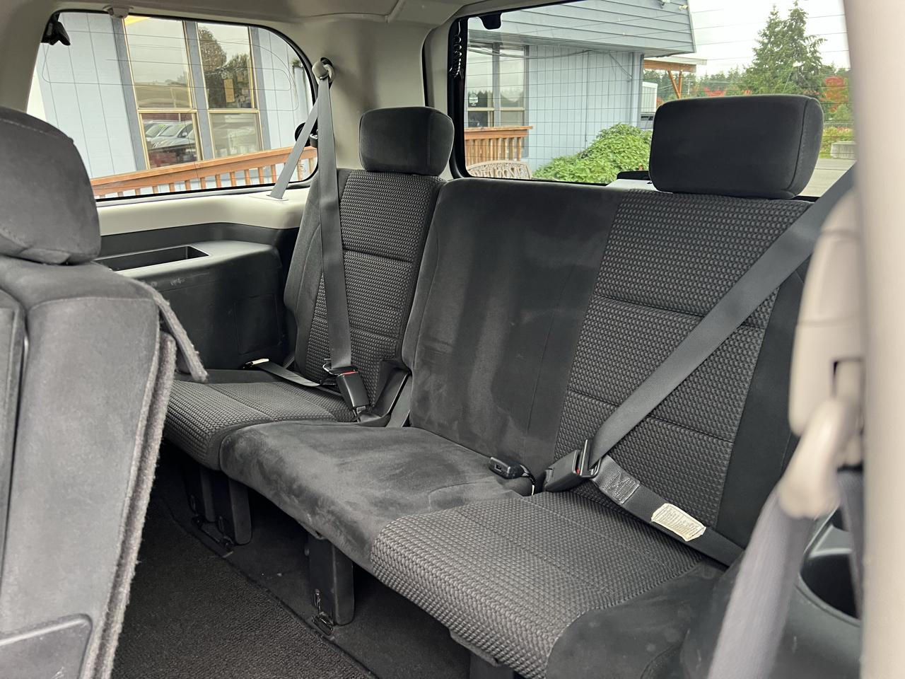 Nissan Armada 4WD 4dr SE 2008