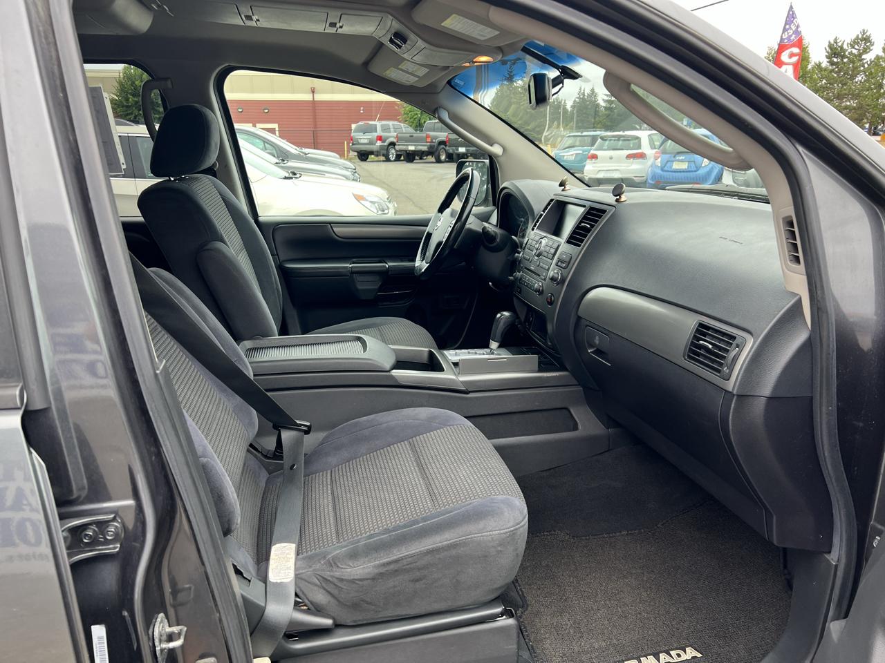Nissan Armada 4WD 4dr SE 2008