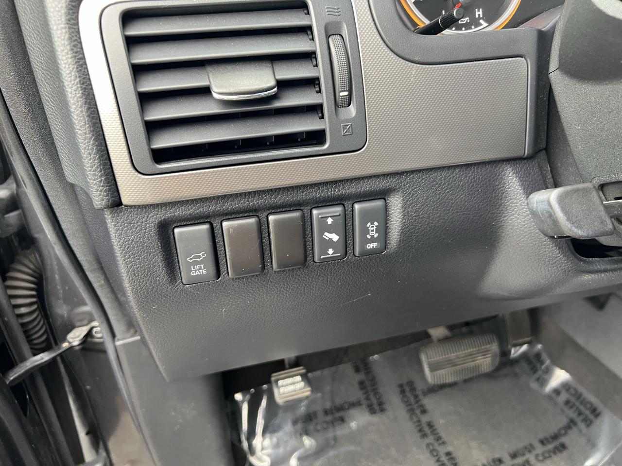 Nissan Armada 4WD 4dr SE 2008