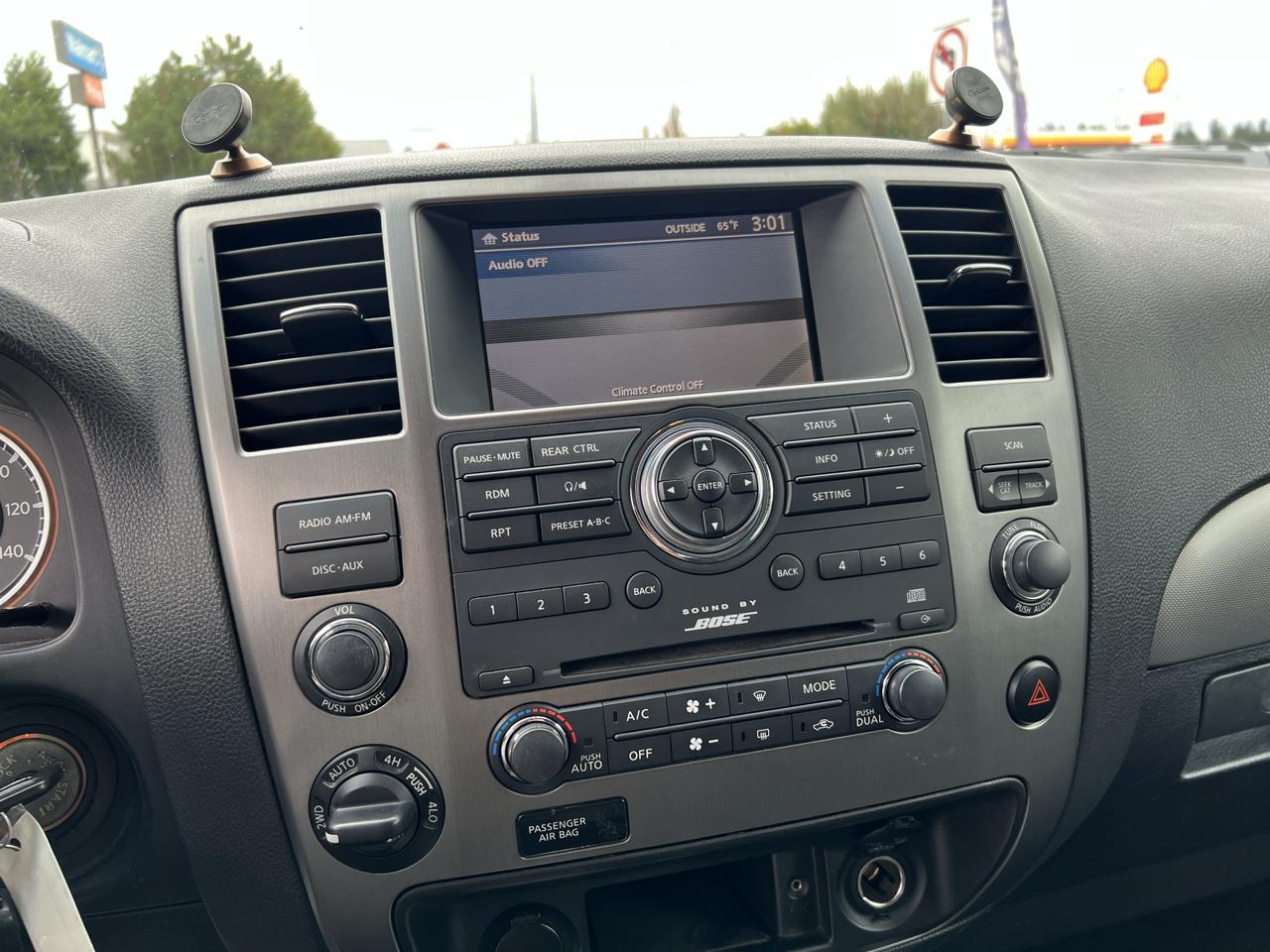 Nissan Armada 4WD 4dr SE 2008