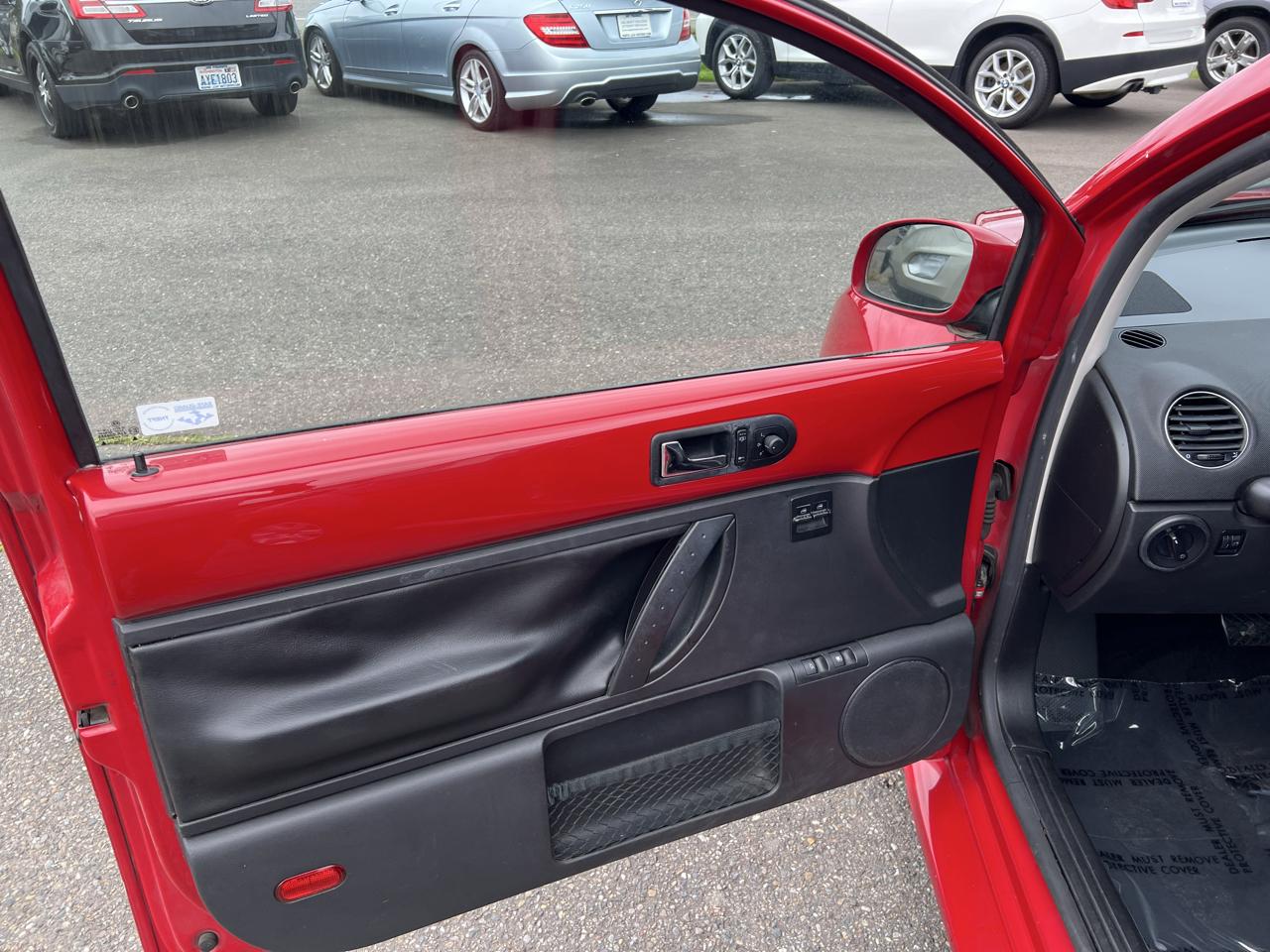 Volkswagen Beetle photo 18