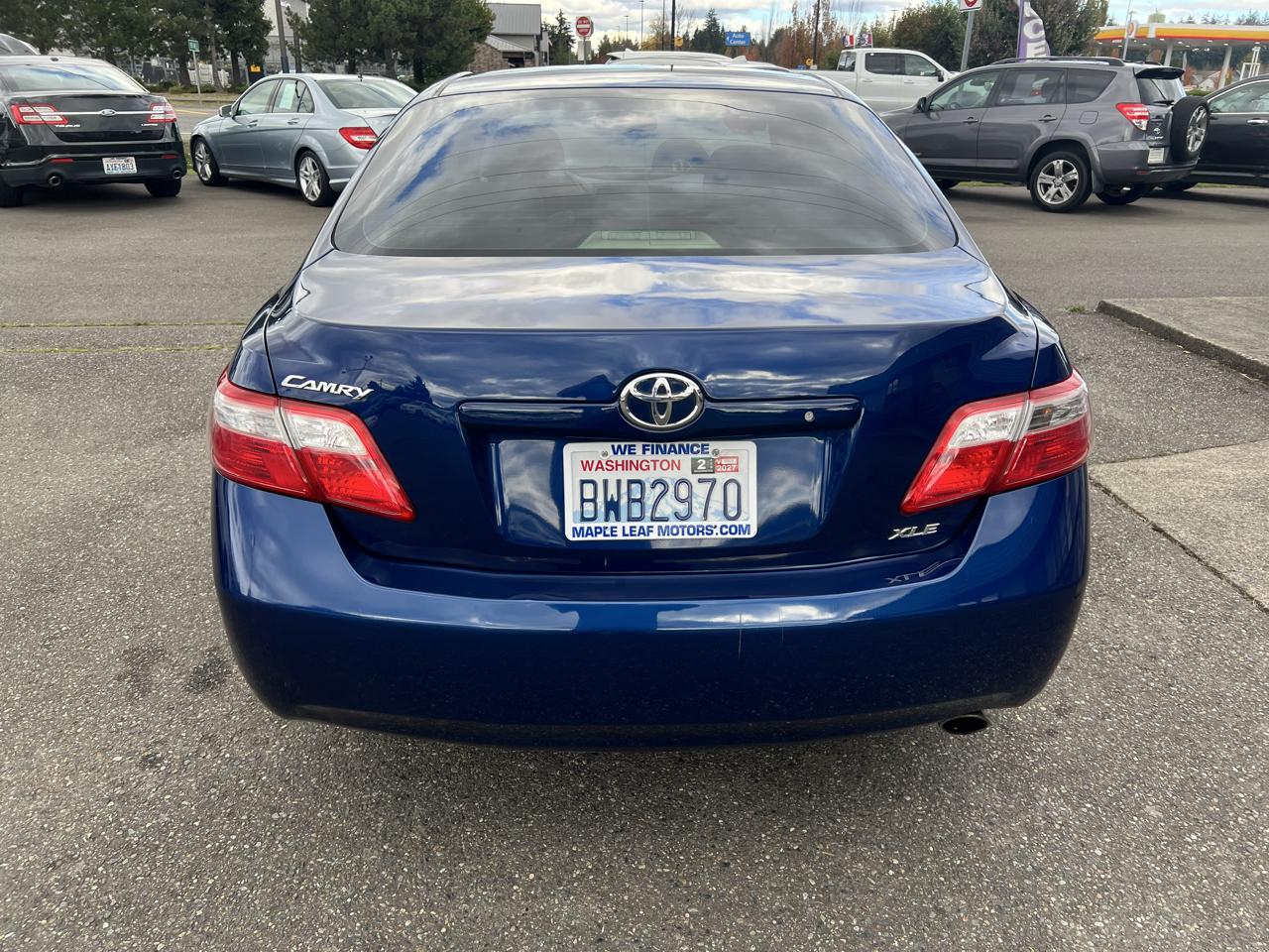 Toyota Camry photo 11