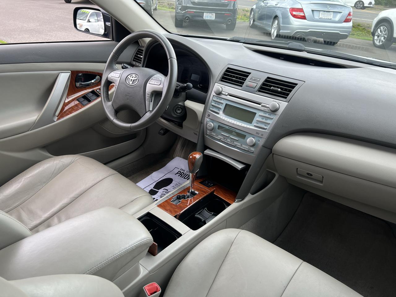 Toyota Camry photo 26