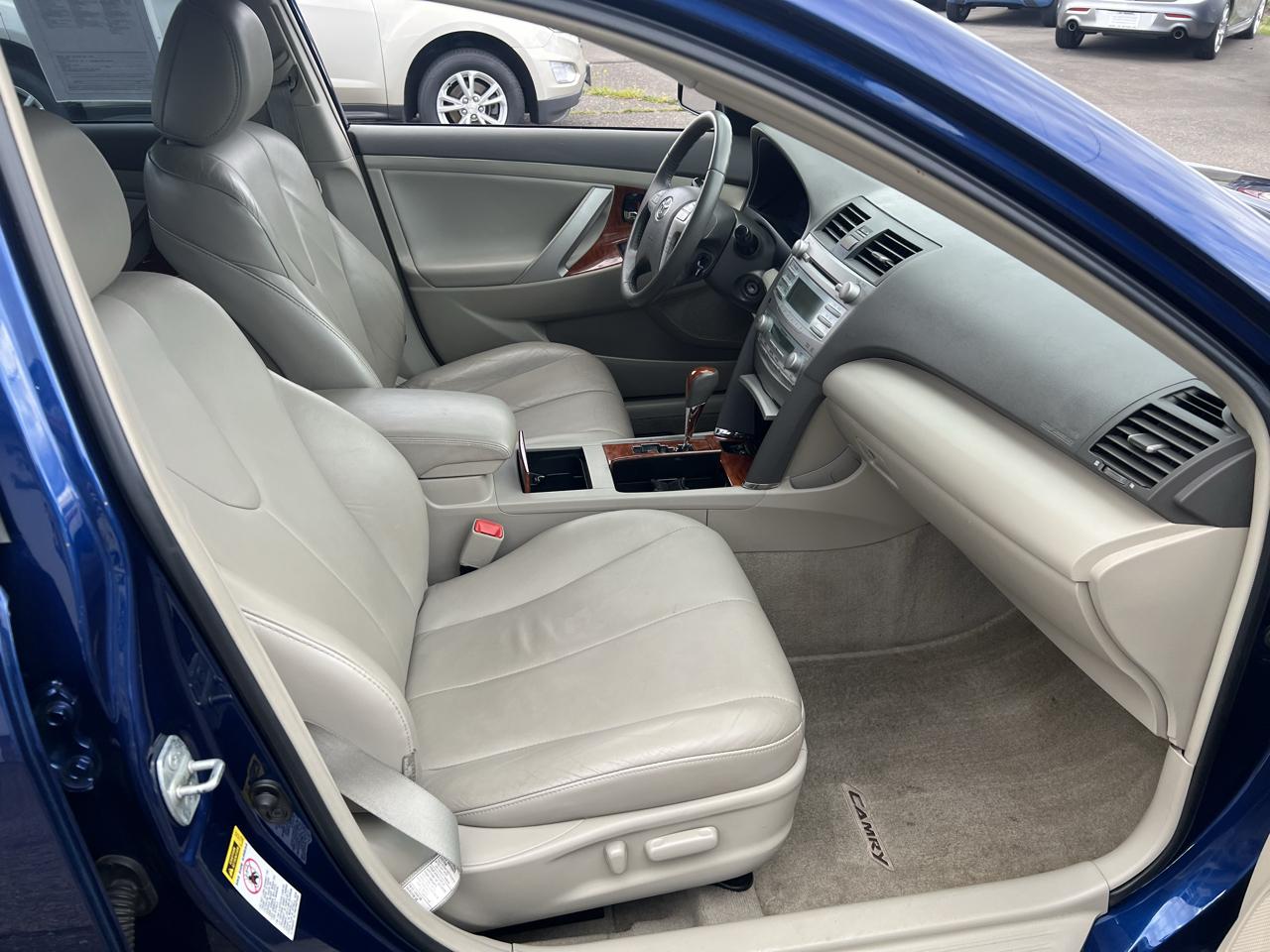 Toyota Camry photo 27