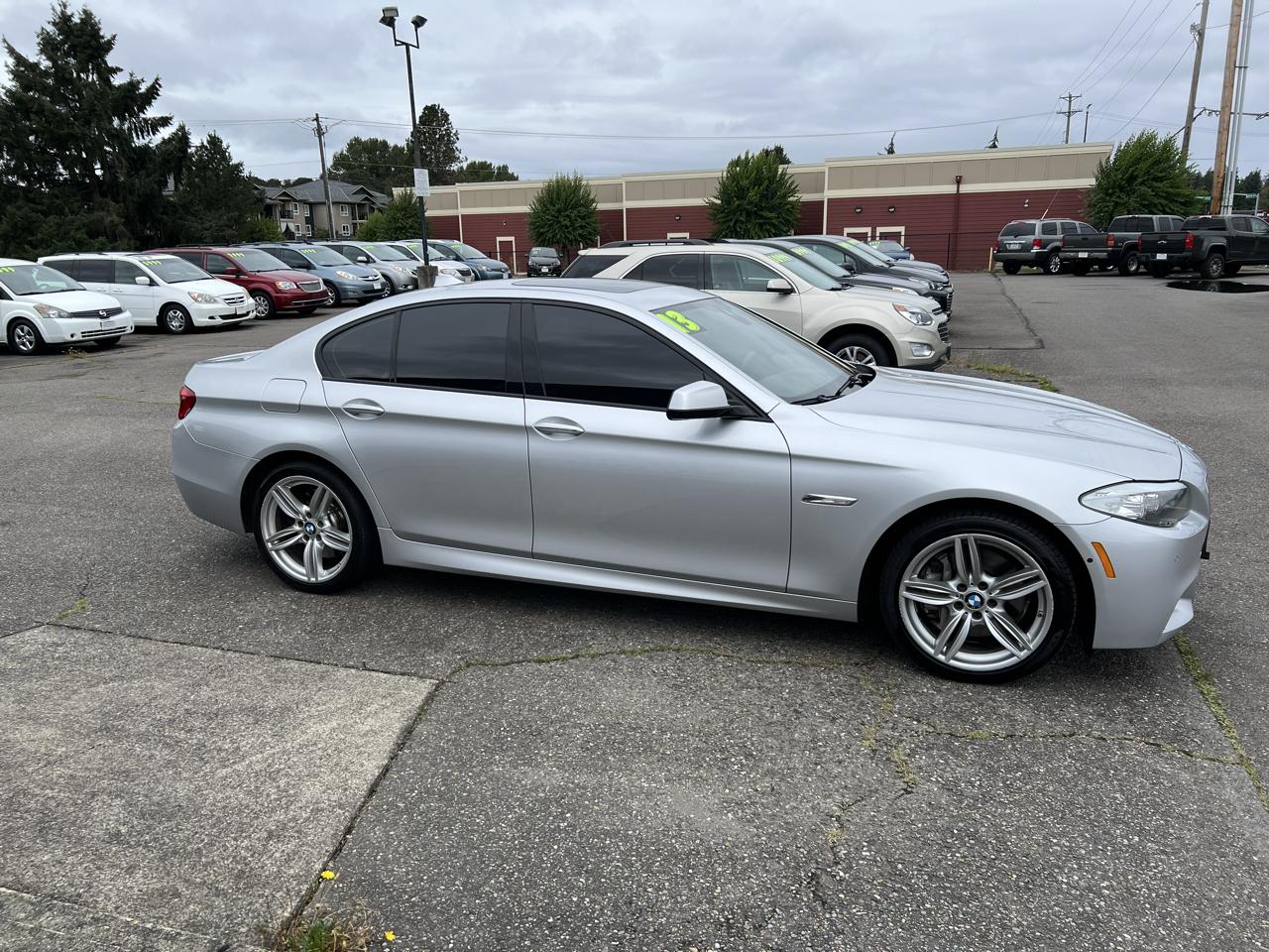 BMW 5 Series photo 5