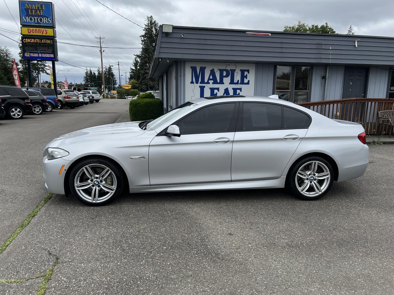 BMW 5 Series photo 13