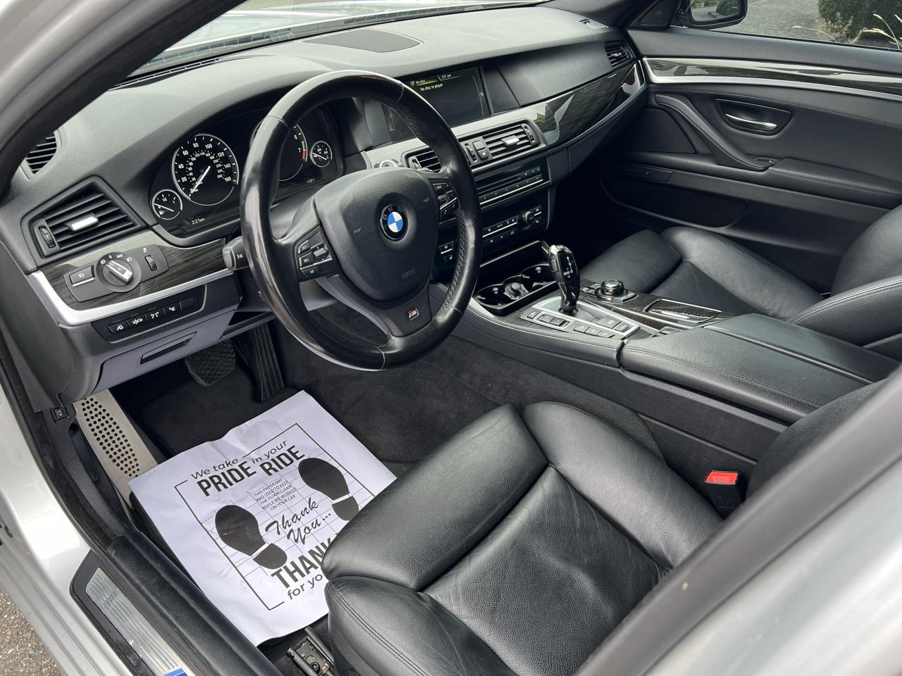 BMW 5 Series photo 20