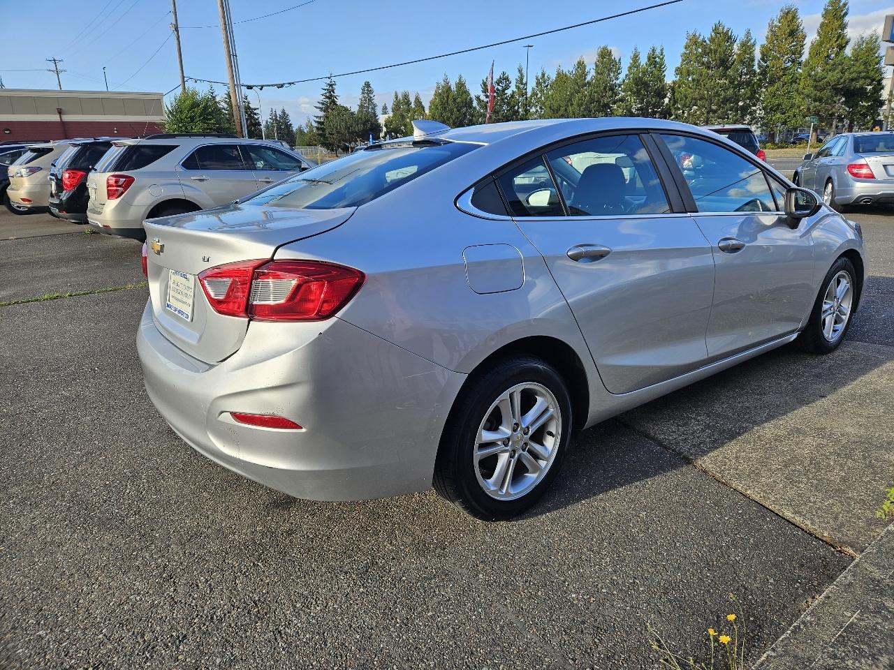 Chevrolet Cruze 4dr Sdn 1.4L LT w/1SD 2018