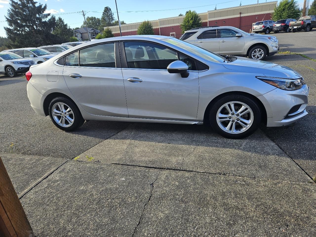 Chevrolet Cruze 4dr Sdn 1.4L LT w/1SD 2018