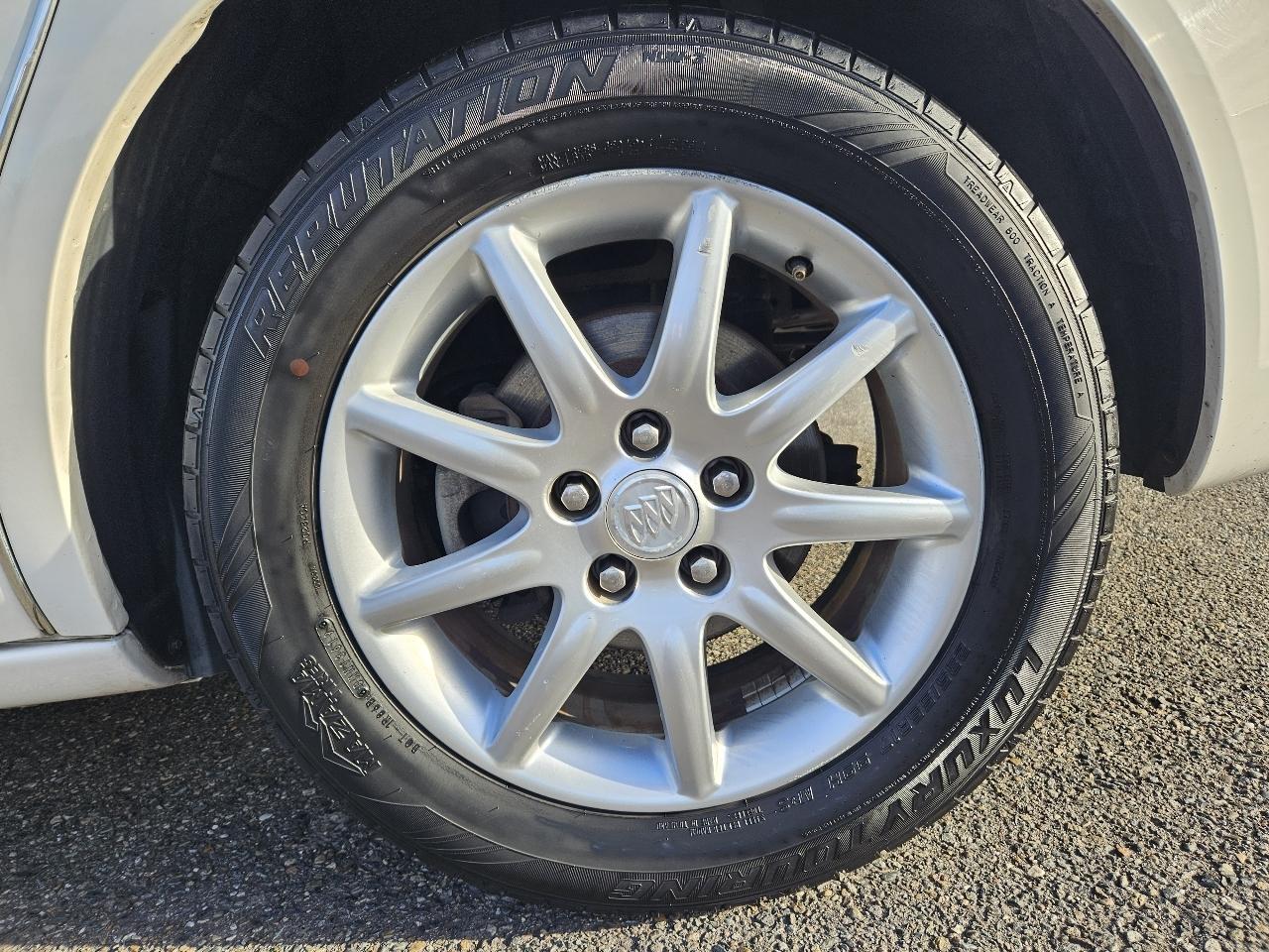 Buick Lucerne 4dr Sdn V6 CXL 2008
