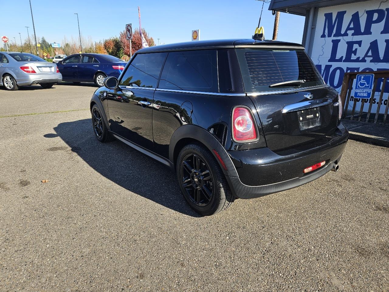 MINI Cooper Hardtop 2dr Cpe 2013