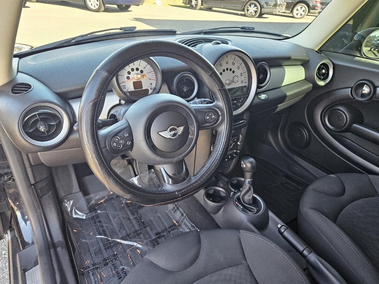 MINI Cooper Hardtop 2dr Cpe 2013