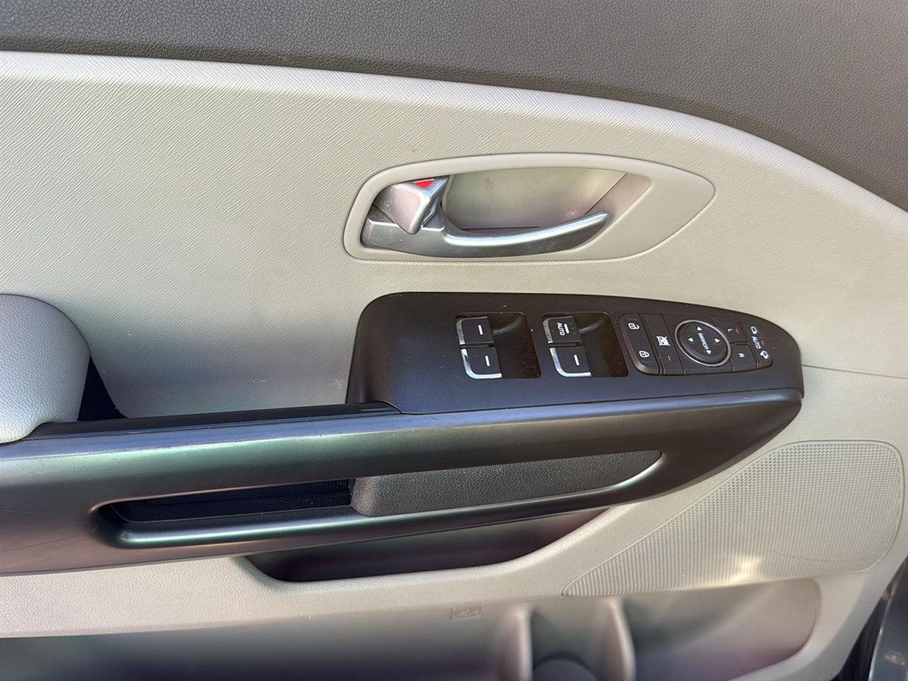 Kia Sedona 4dr Wgn LX 2016 Kia Sedona 4dr Wgn LX 2016