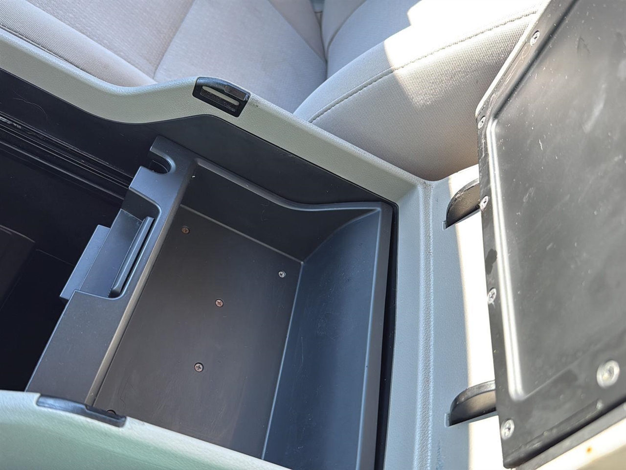 Kia Sedona 4dr Wgn LX 2016 Kia Sedona 4dr Wgn LX 2016