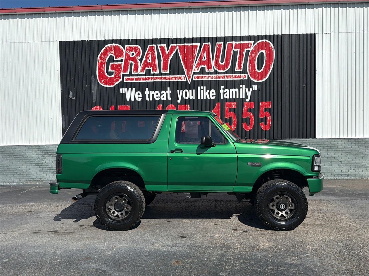 1996 Ford Bronco 105" WB XL