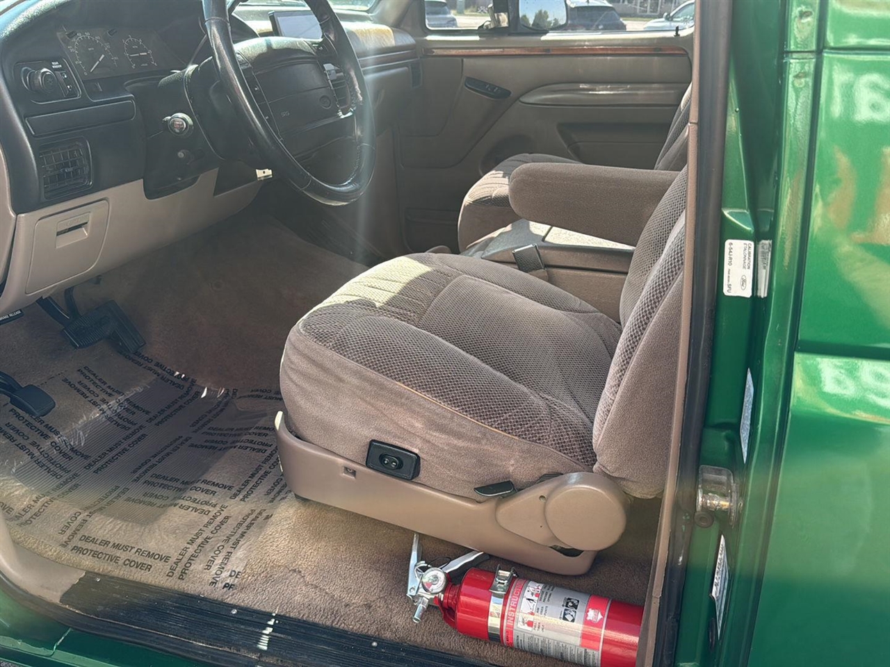 Ford Bronco 105" WB XL 1996