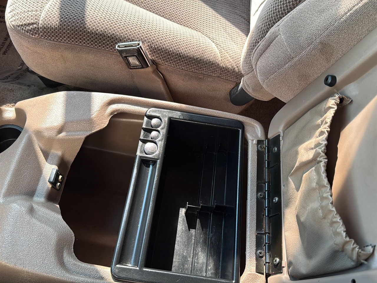 Ford Bronco 105" WB XL 1996