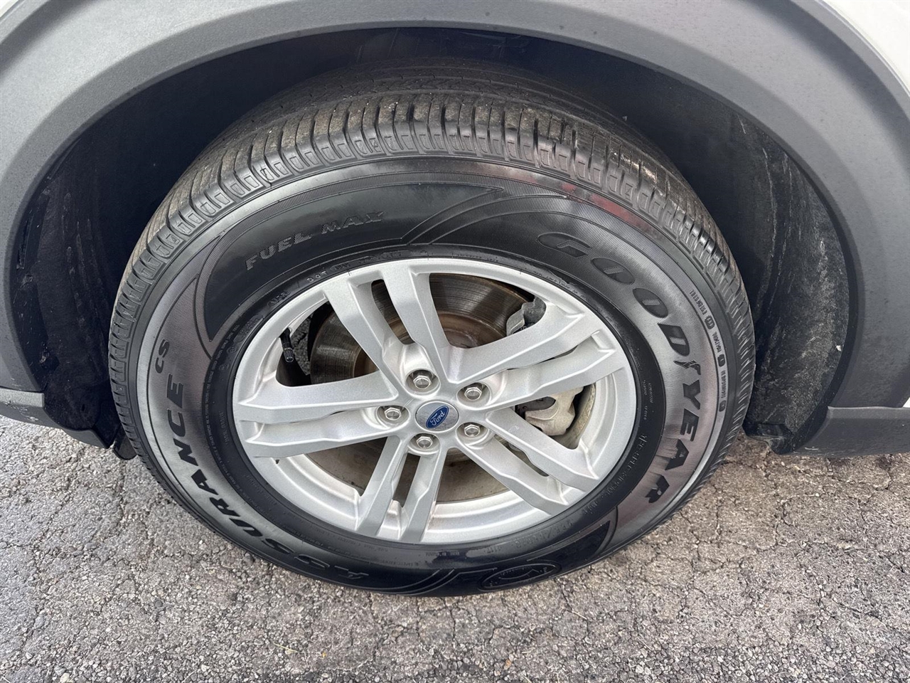 Ford Explorer Base RWD 2022