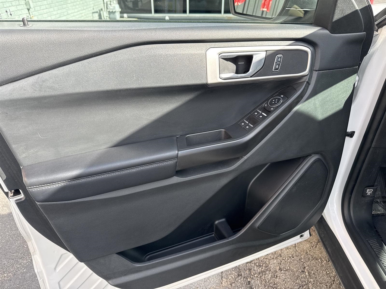 Ford Explorer Base RWD 2022