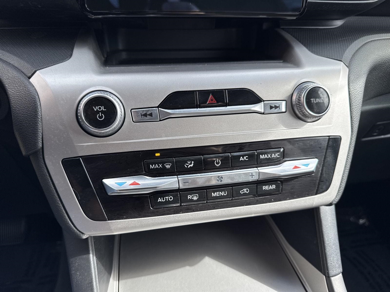 Ford Explorer Base RWD 2022