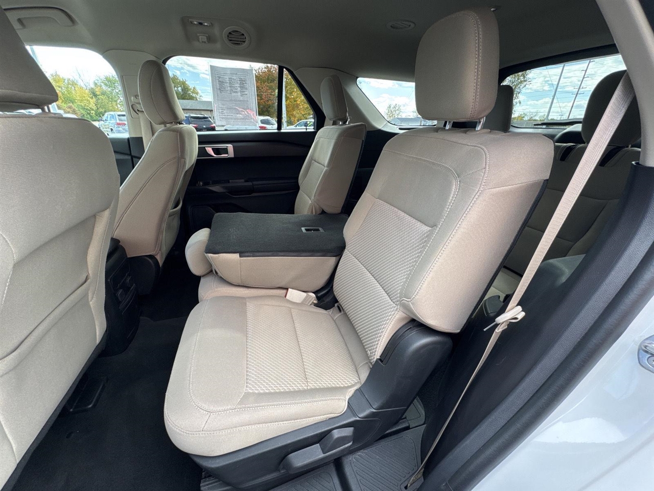 Ford Explorer Base RWD 2022