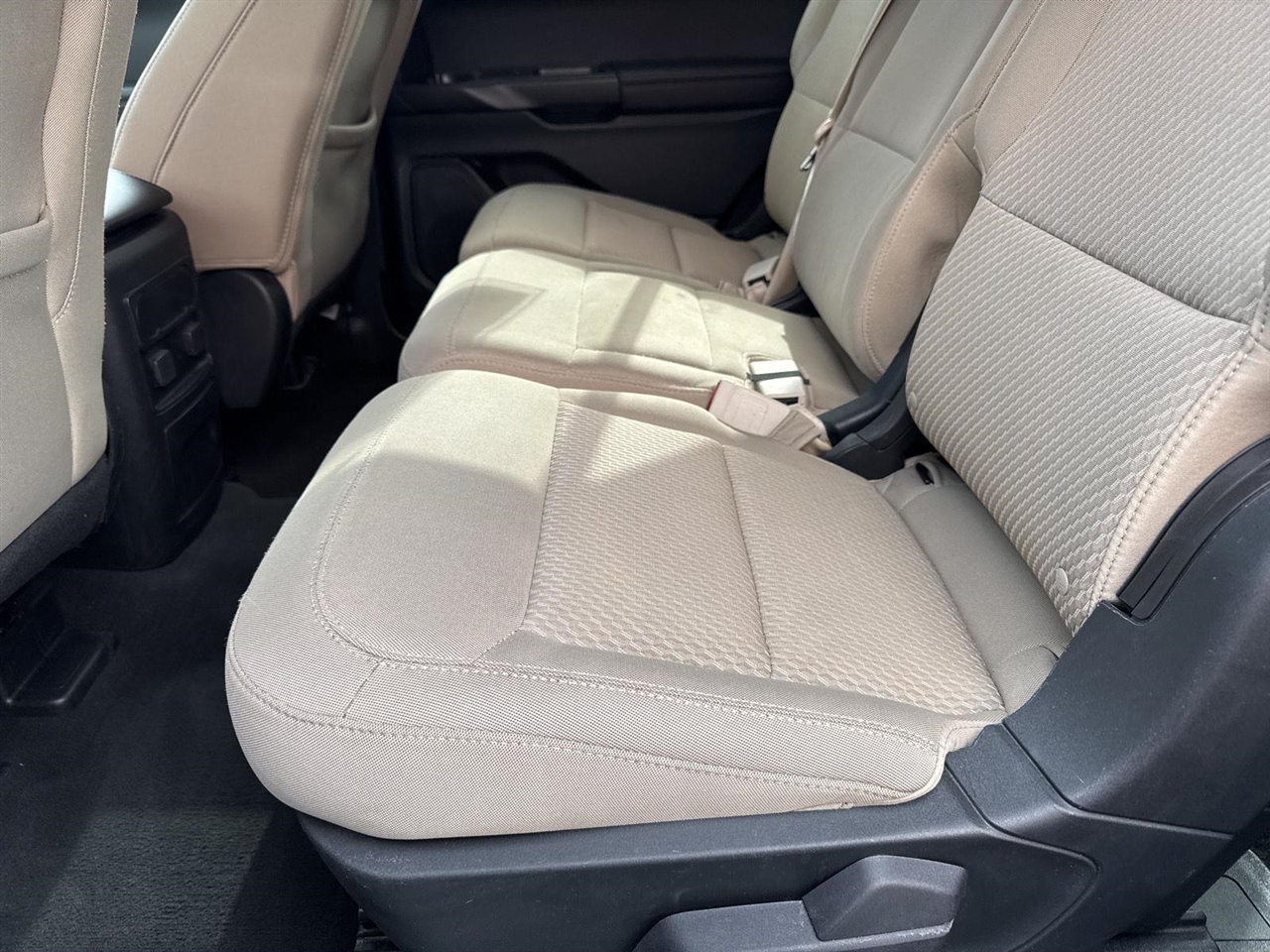 Ford Explorer Base RWD 2022