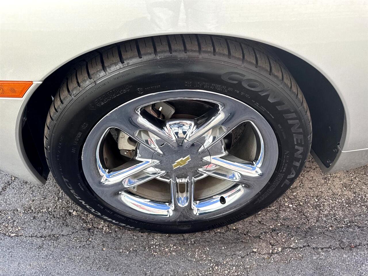 Chevrolet SSR Reg Cab 116.0" WB LS 2005