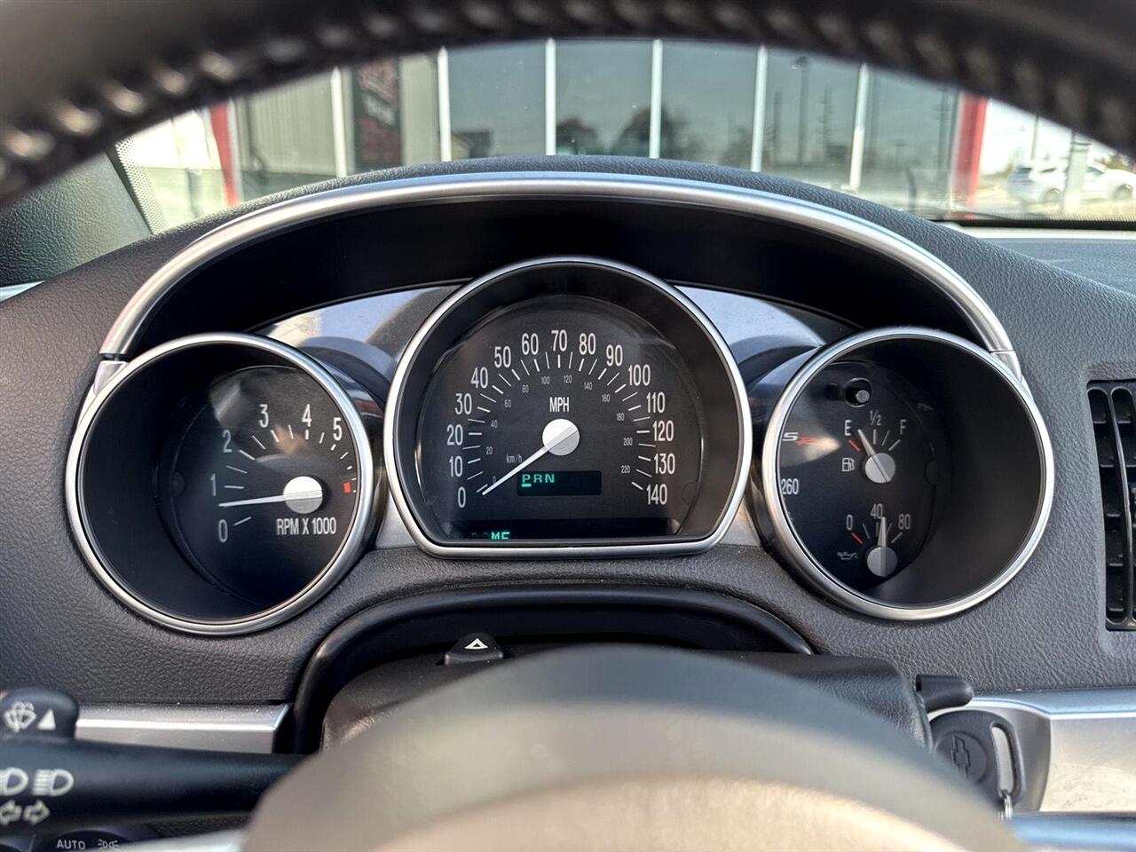 Chevrolet SSR Reg Cab 116.0" WB LS 2005