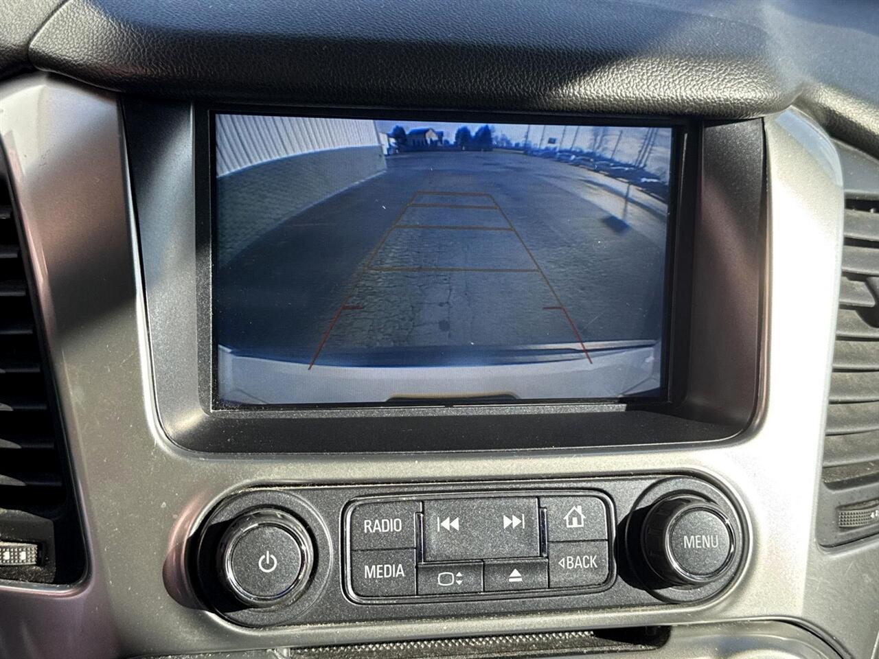 Chevrolet Suburban 4WD 4dr 1500 LT 2018