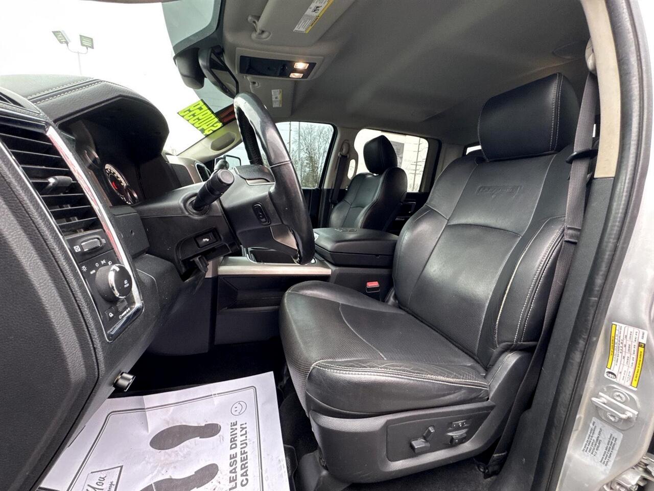 RAM 2500 Laramie 4x4 Crew Cab 6'4" Box 2017