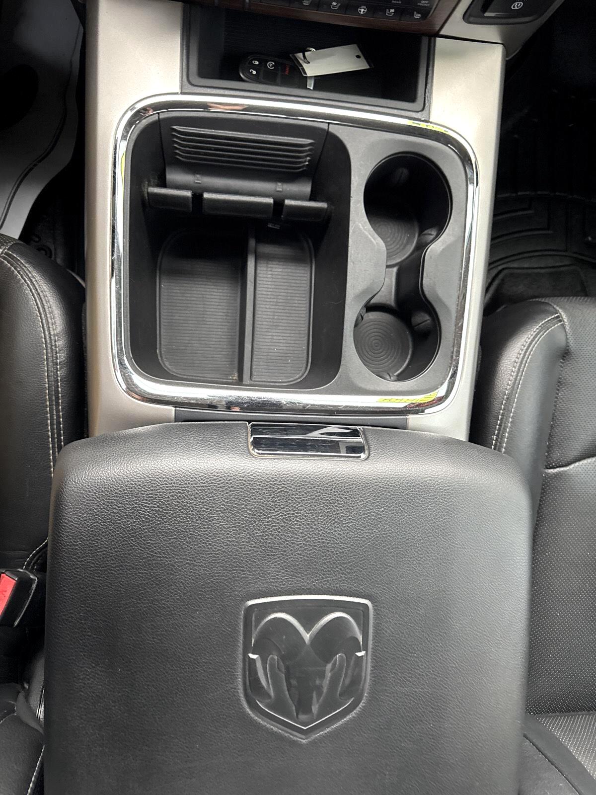 RAM 2500 Laramie 4x4 Crew Cab 6'4" Box 2017