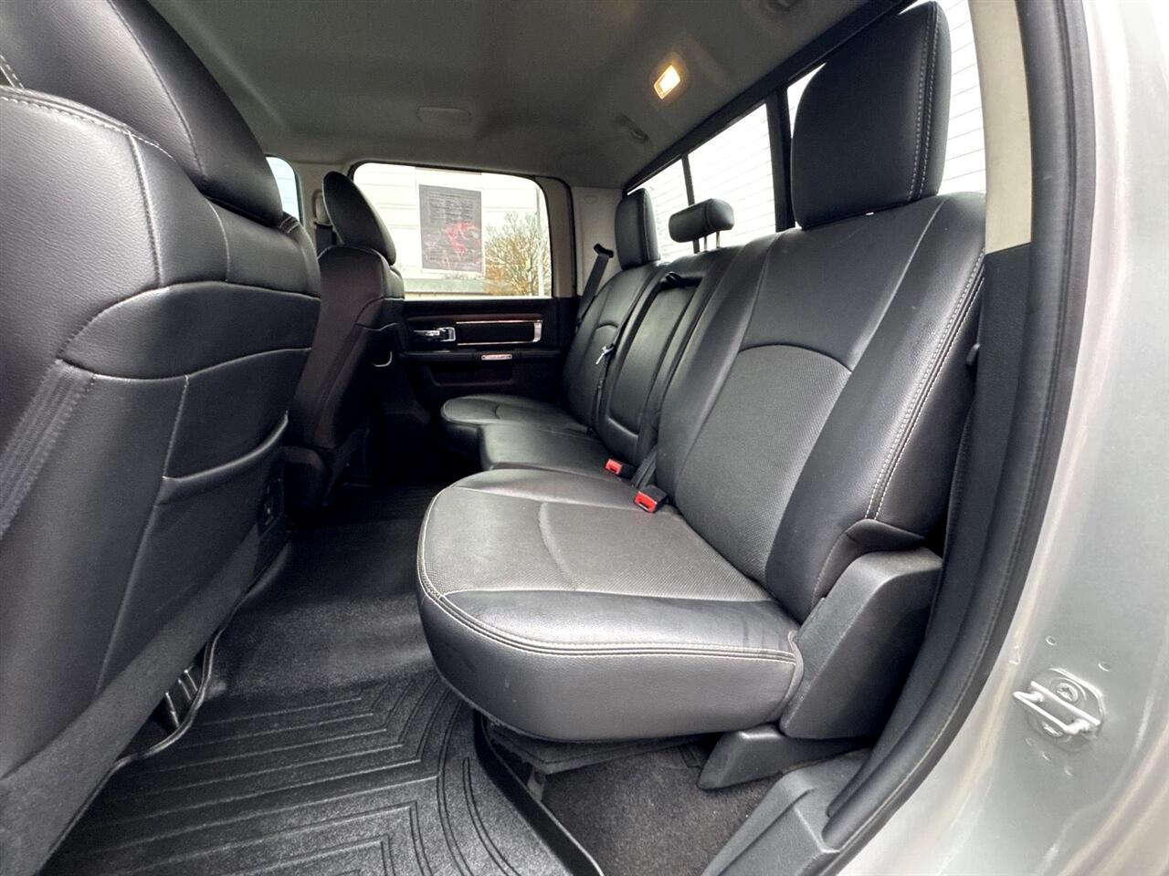 RAM 2500 Laramie 4x4 Crew Cab 6'4" Box 2017