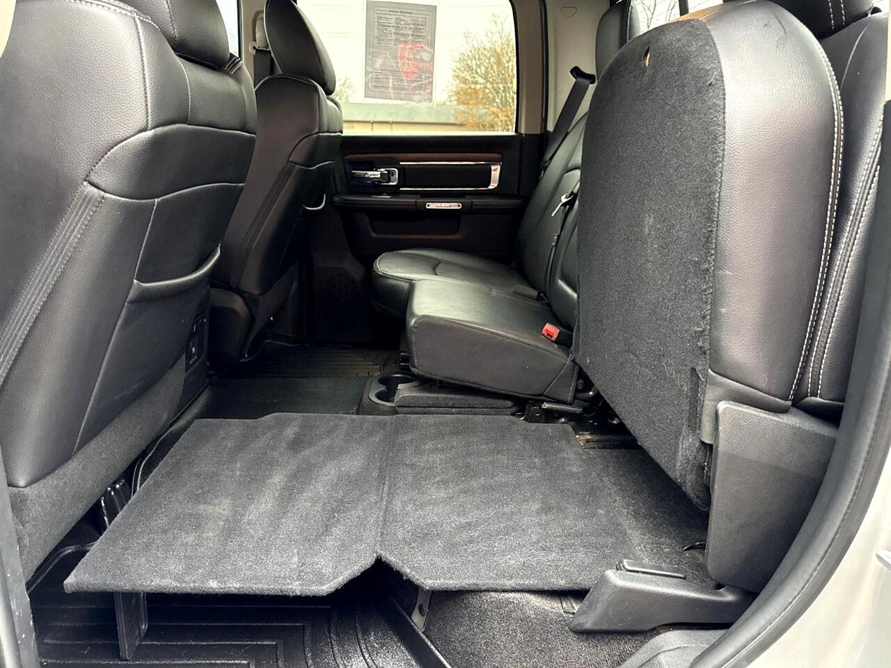 RAM 2500 Laramie 4x4 Crew Cab 6'4" Box 2017