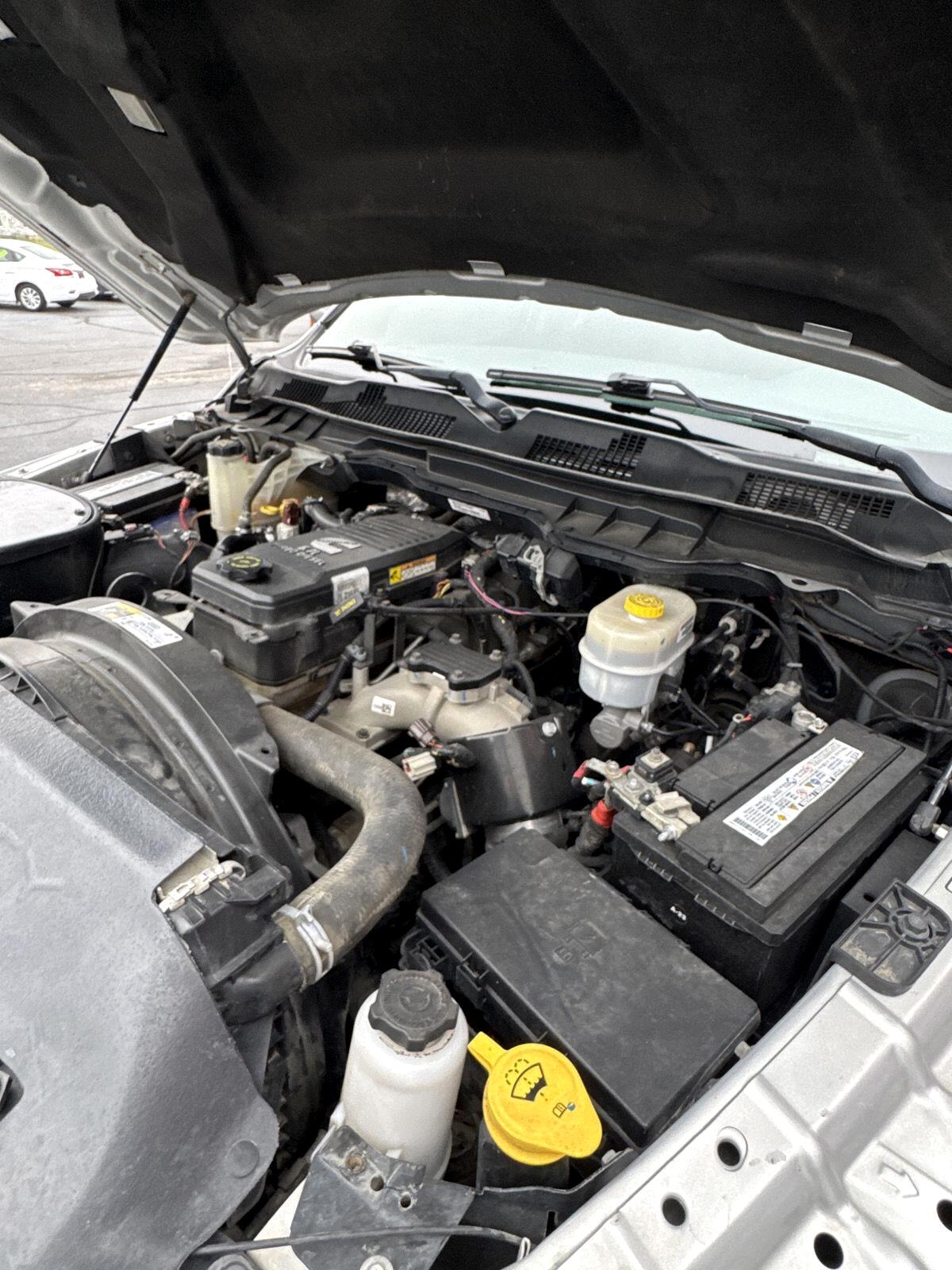 RAM 2500 Laramie 4x4 Crew Cab 6'4" Box 2017