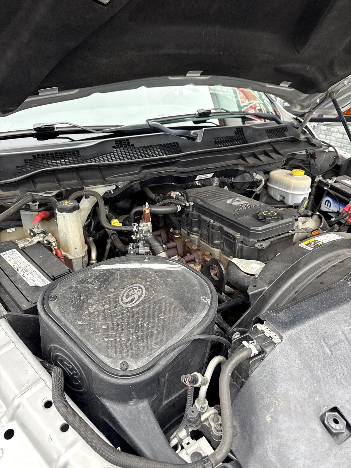 RAM 2500 Laramie 4x4 Crew Cab 6'4" Box 2017