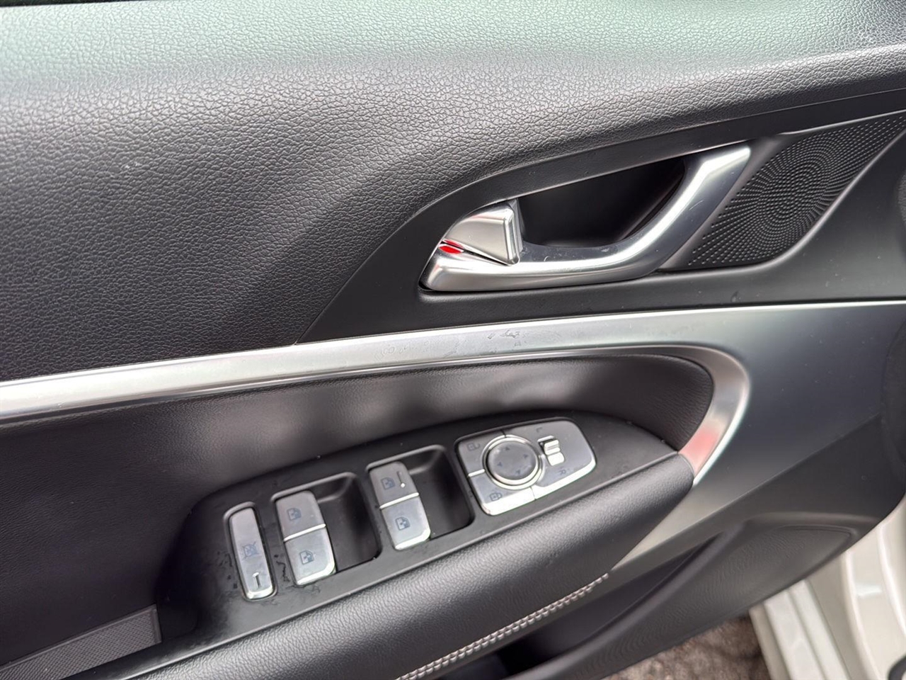 Genesis G70 2.5T AWD 2025