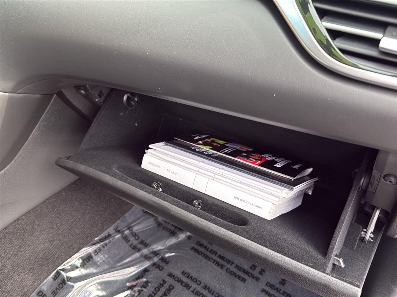 Genesis G70 2.5T AWD 2025