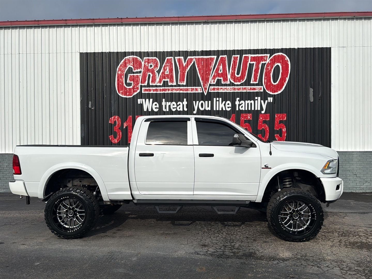 RAM 2500 Tradesman 4x4 Crew Cab 6'4" Box 2018