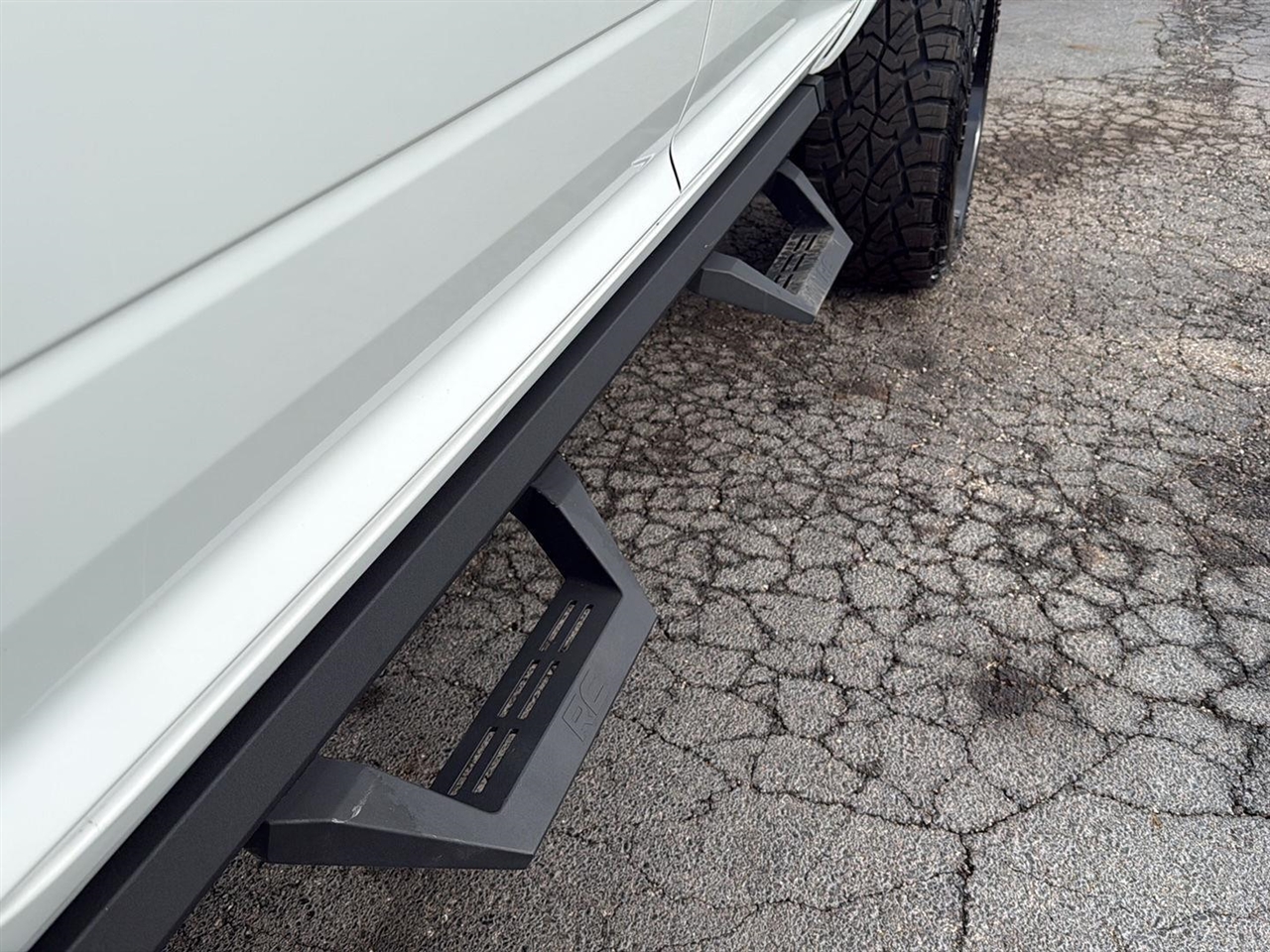 RAM 2500 Tradesman 4x4 Crew Cab 6'4" Box 2018