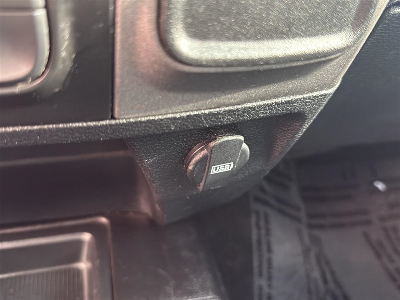 RAM 2500 Tradesman 4x4 Crew Cab 6'4" Box 2018