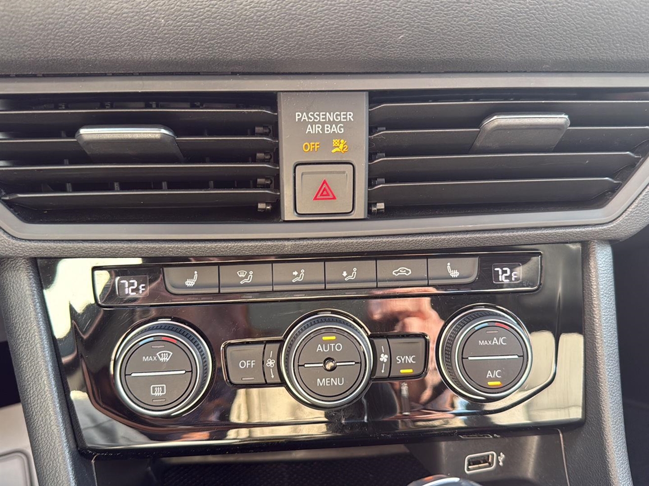 Volkswagen Jetta R-Line Auto w/SULEV 2019