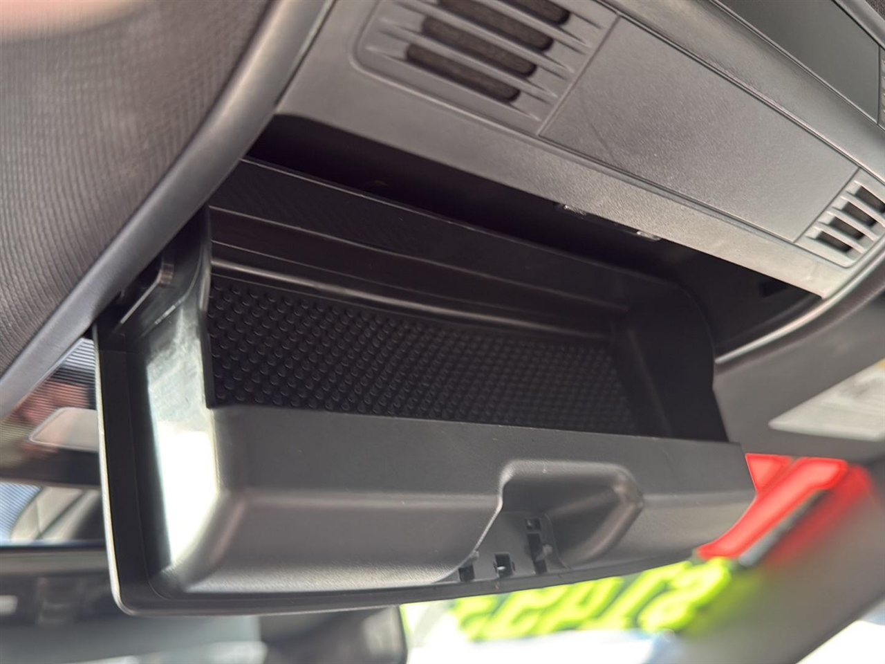 Volkswagen Jetta R-Line Auto w/SULEV 2019